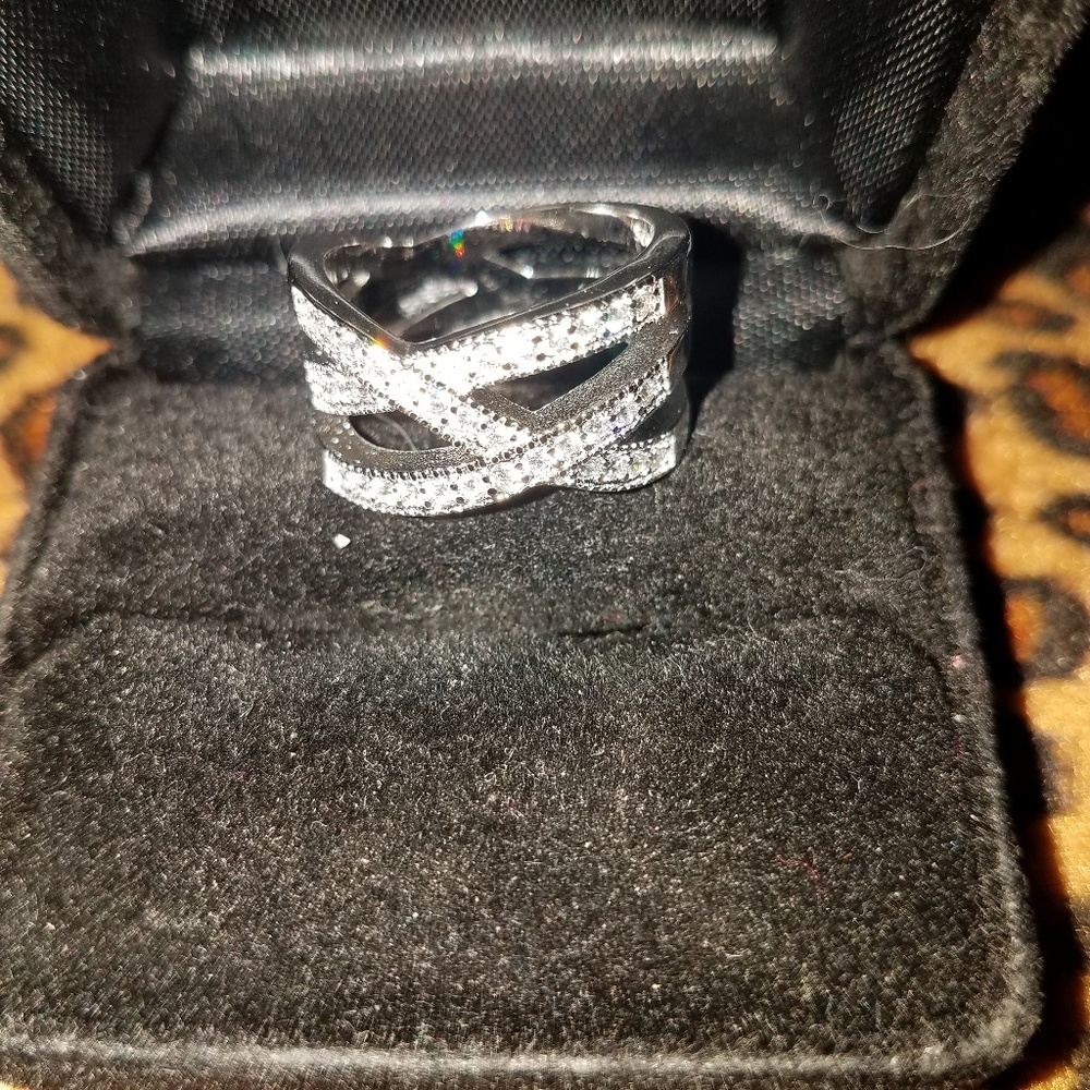 While Gold Filled Criss Cross Ring - image 1